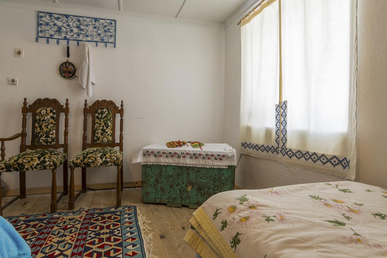 Bed and Breakfast Hobbithousebademler Урла Экстерьер фото